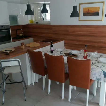 Olive Holiday home